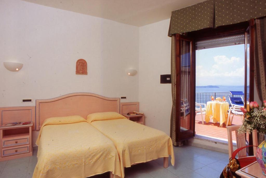 Parco Aurora Terme Hotell Ischia Rum bild